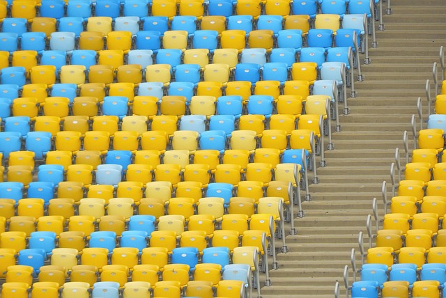 对手：这人是机器人吗？